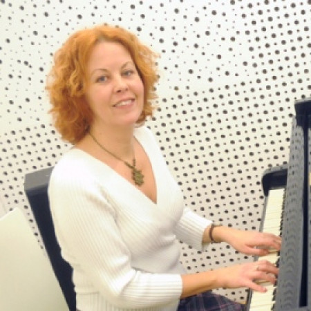 Dr. Keresztes Nóra